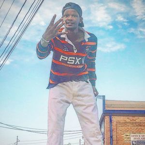 Meet your Posher, Devonte